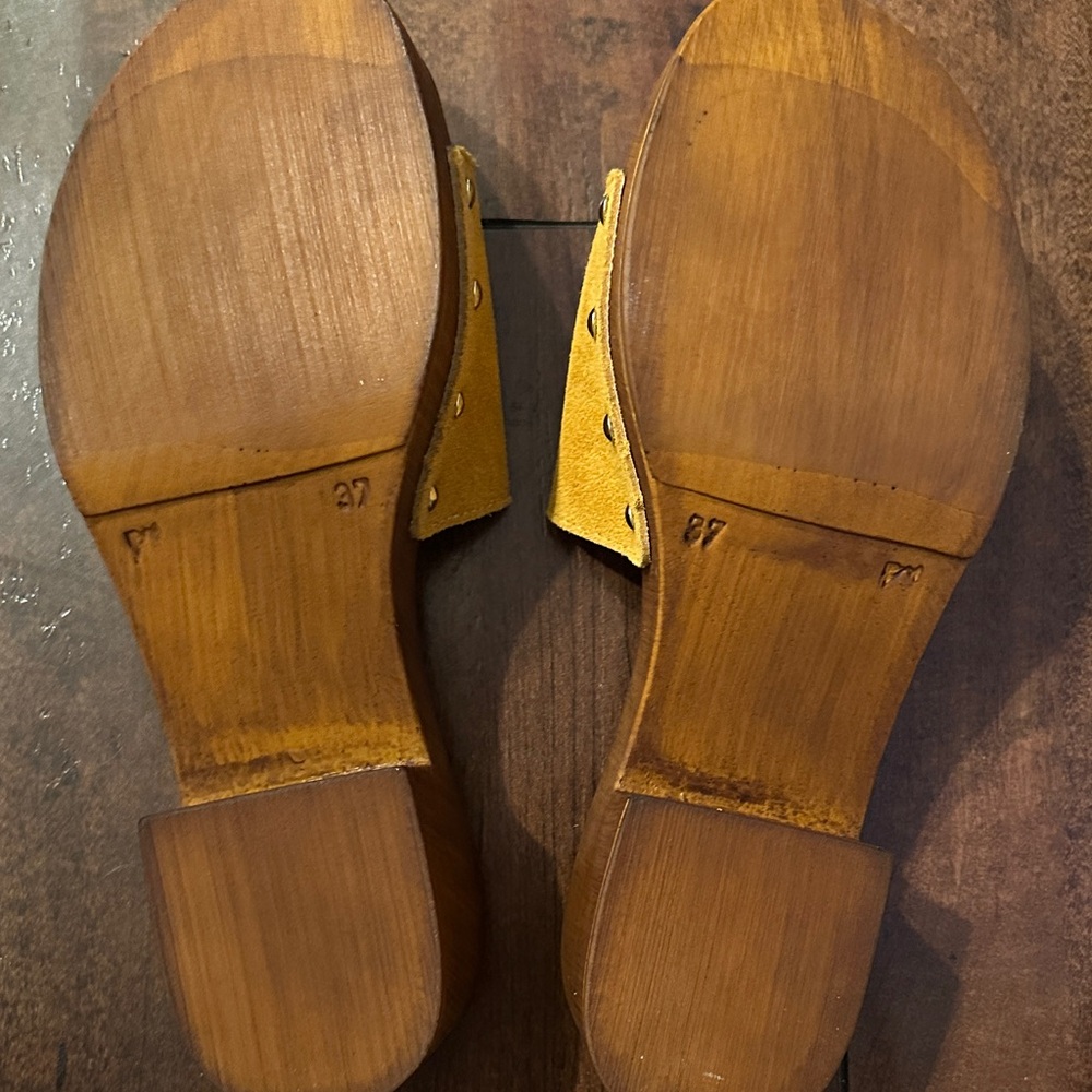 Crown Vintage muted Mustard Suede Slide Clogs-Made in Italy-NWOT - Picture 6 of 15